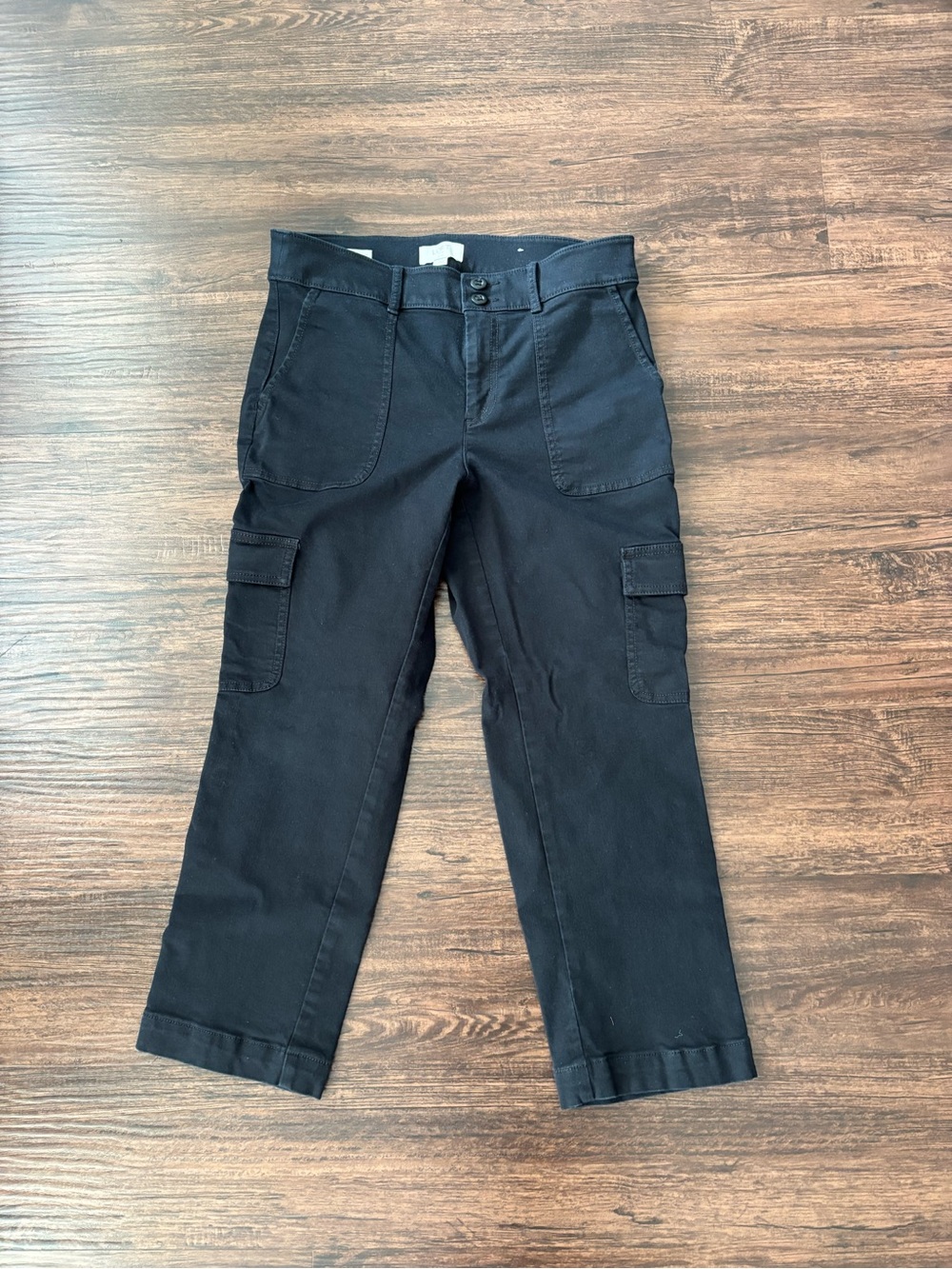 LOFT Black Cropped Cargo Pants